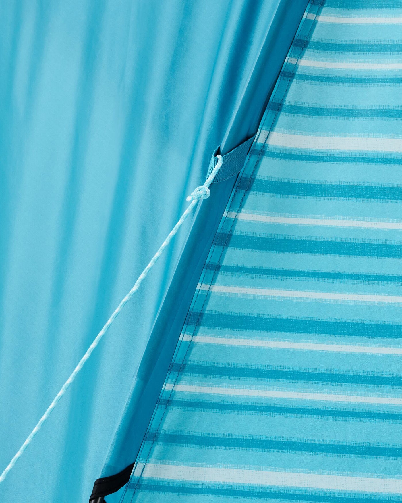 87127_o6a_retreat_beach_shelter_v3_s_blue_stri_c_1743631840000