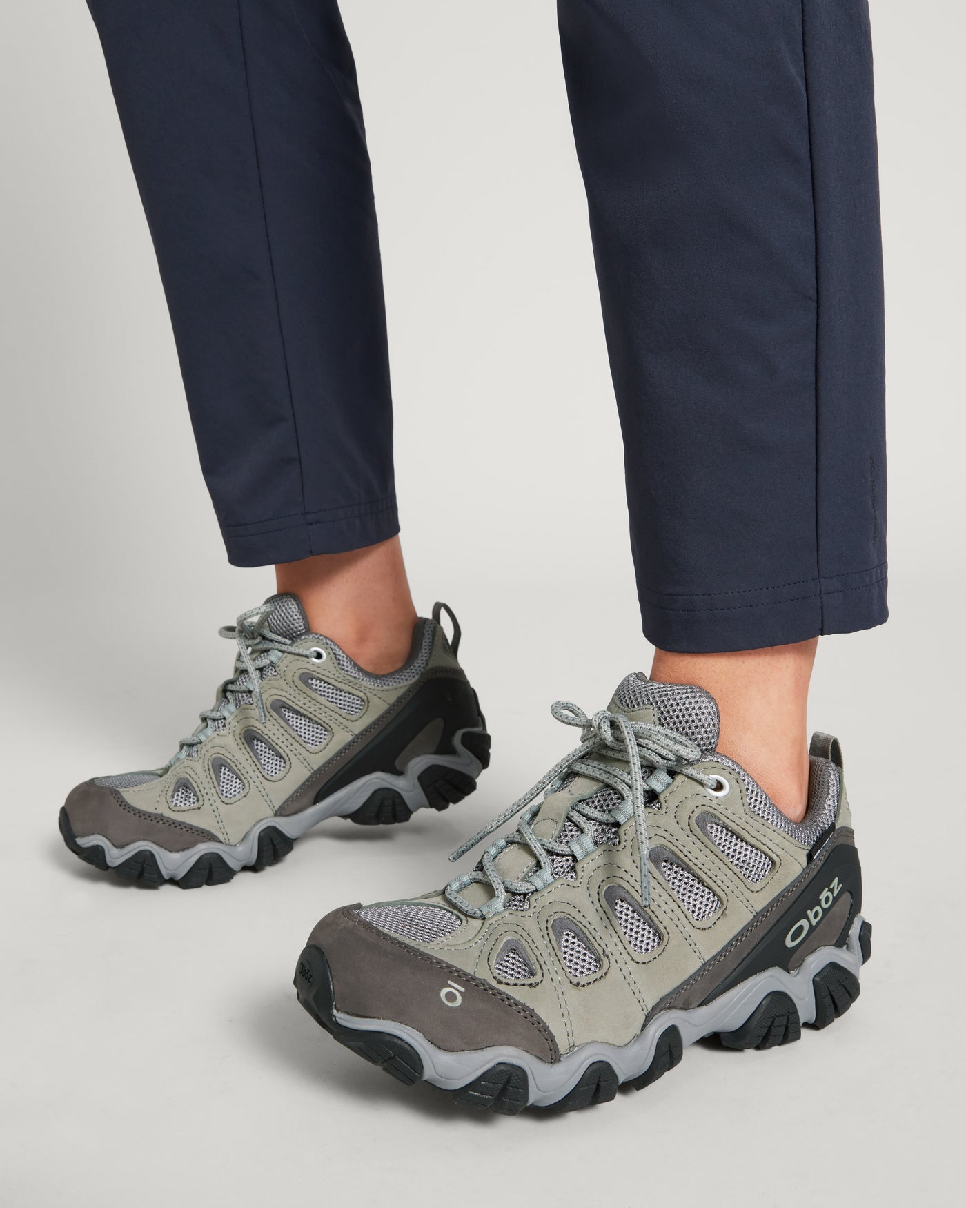 a0660_nkr_oboz_sawtooth_ii_low_b-dry_womens_shoes_gr_c_1743730917000