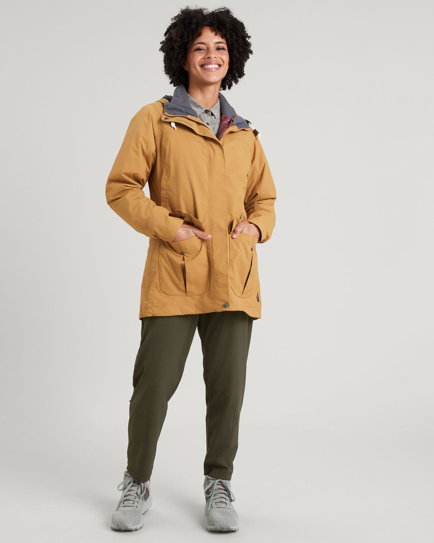 a0677_oae_benmore_womens_5in1_jacket_v2_gol_b_1743629902000