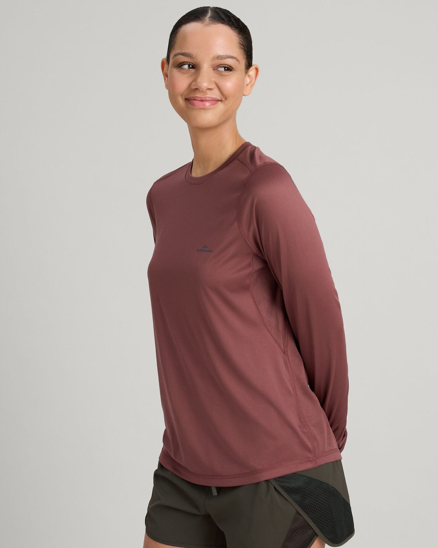 a0831_o8b_accion_womens_drimotion_long_sleeve_te_c_1743629833000