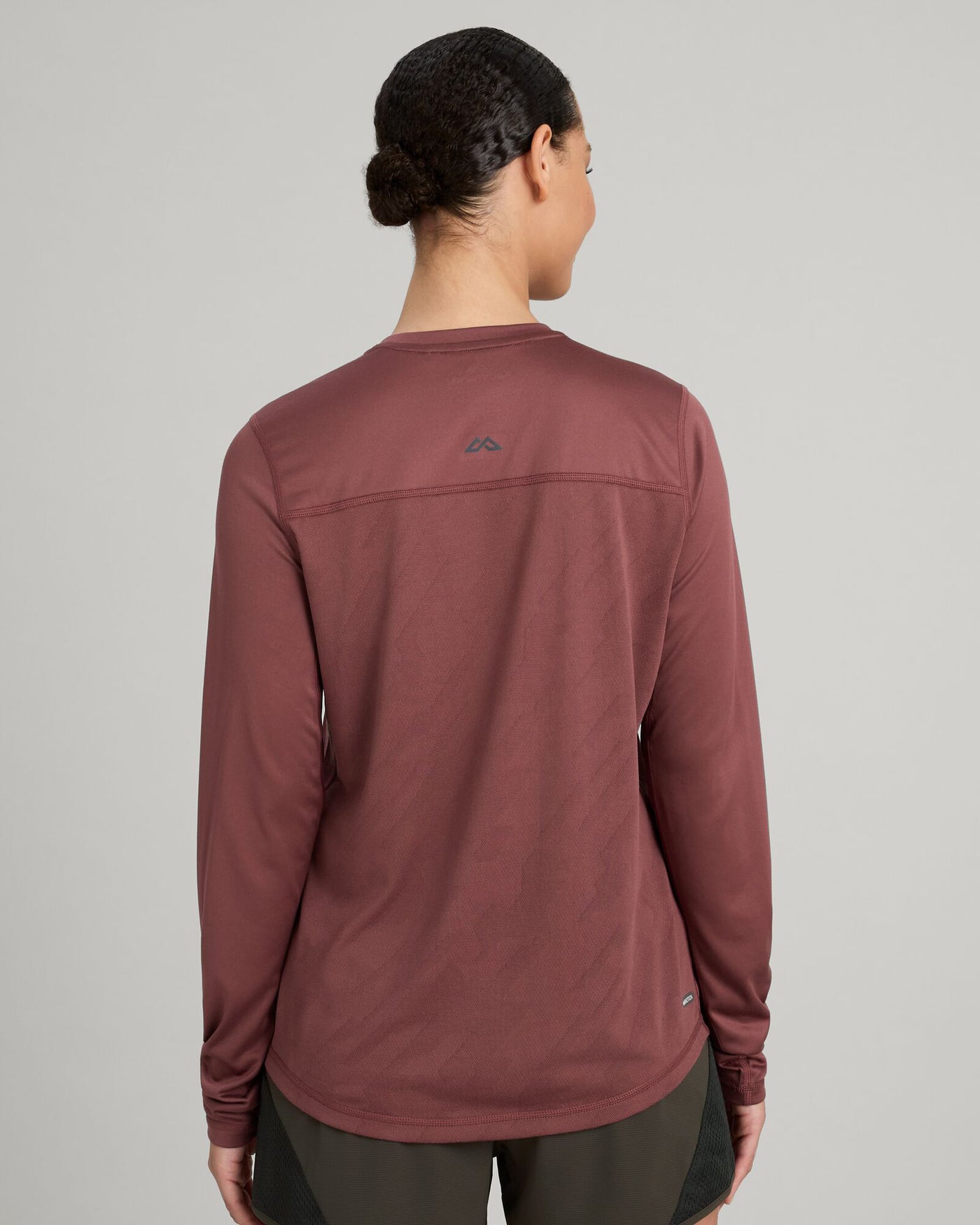a0831_o8b_accion_womens_drimotion_long_sleeve_te_d_1743629912000