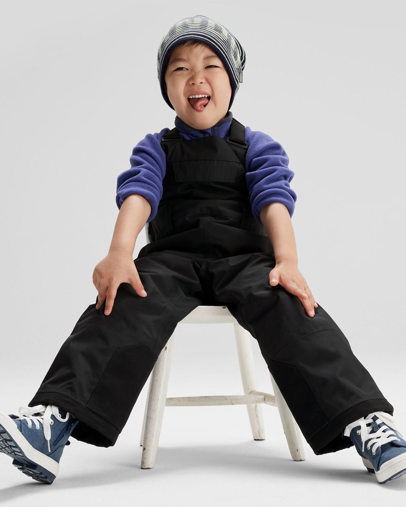 a0945_ohk_poma_kids_beanie_v2_f_1743634942000