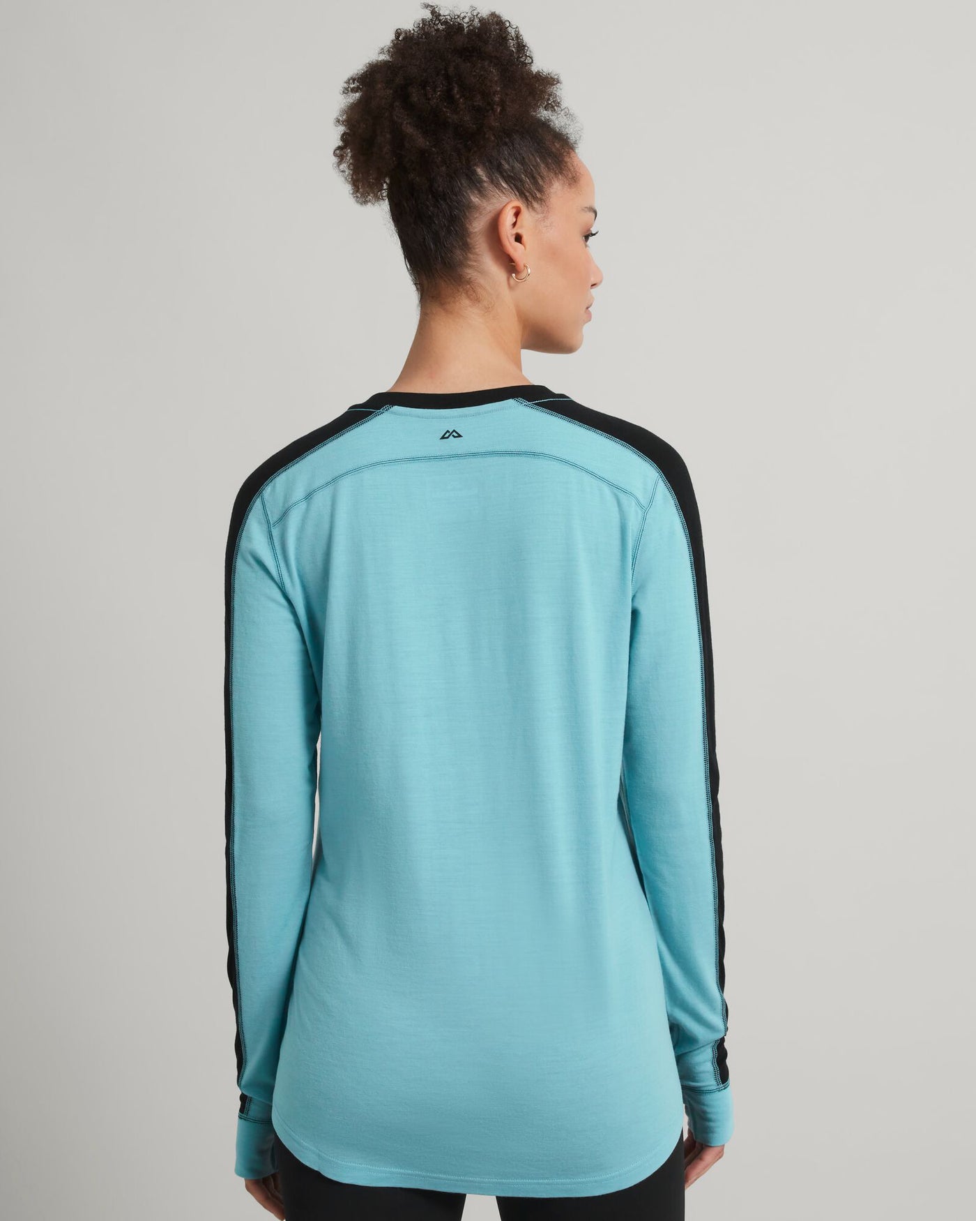 a1032_o1g_merino_pro_womens_long_sleeve_top_bl_d_1744346101000