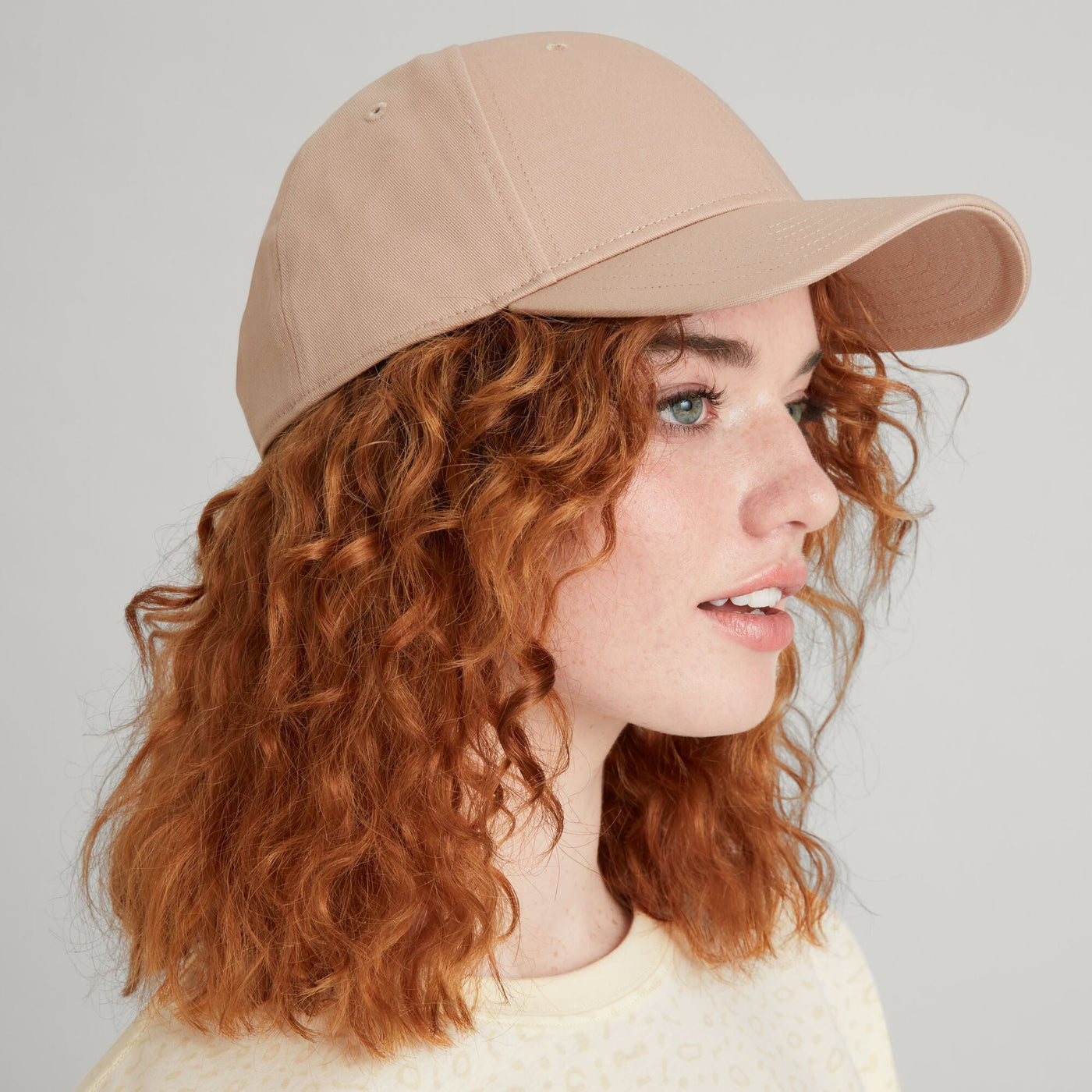 a1179_nz0_medwin_low_cap_pink_f_1738880463000