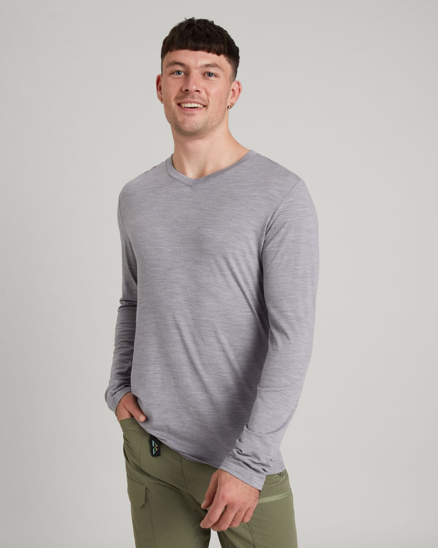 a1233_489_mens_100_percent_merino_long_sleeve_v_a_1743629779000