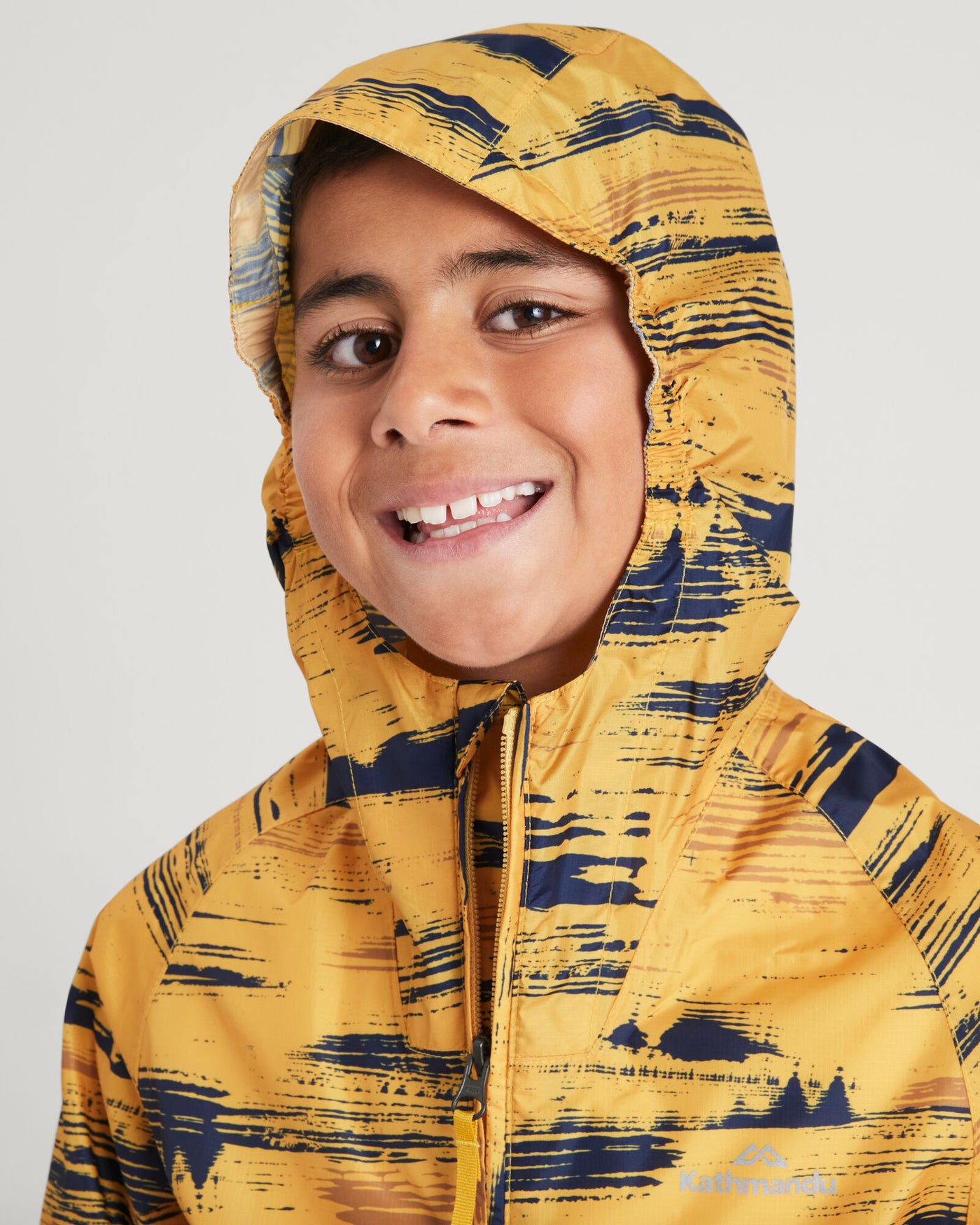 a1395_ob6_pocket-it_2l_youth_rain-jacket_gold_black_e_1744346329000