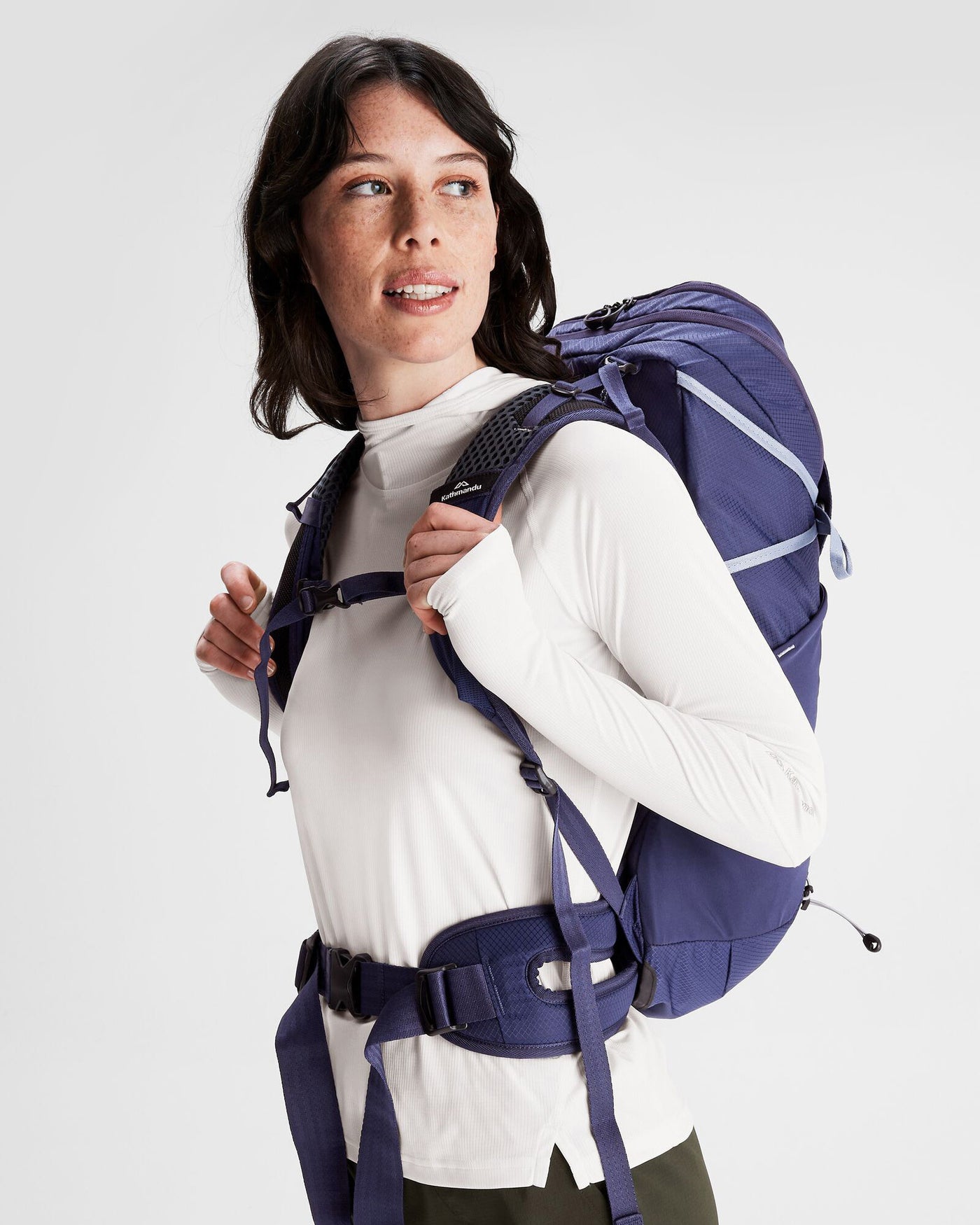 a1468_ofc_valorous_womens_pack_28l_c_1743634411000