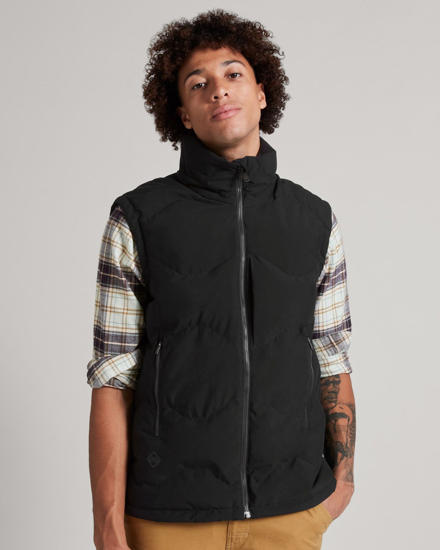 a1575_902_frisco_x_mens_down_ve_a_1743630010000