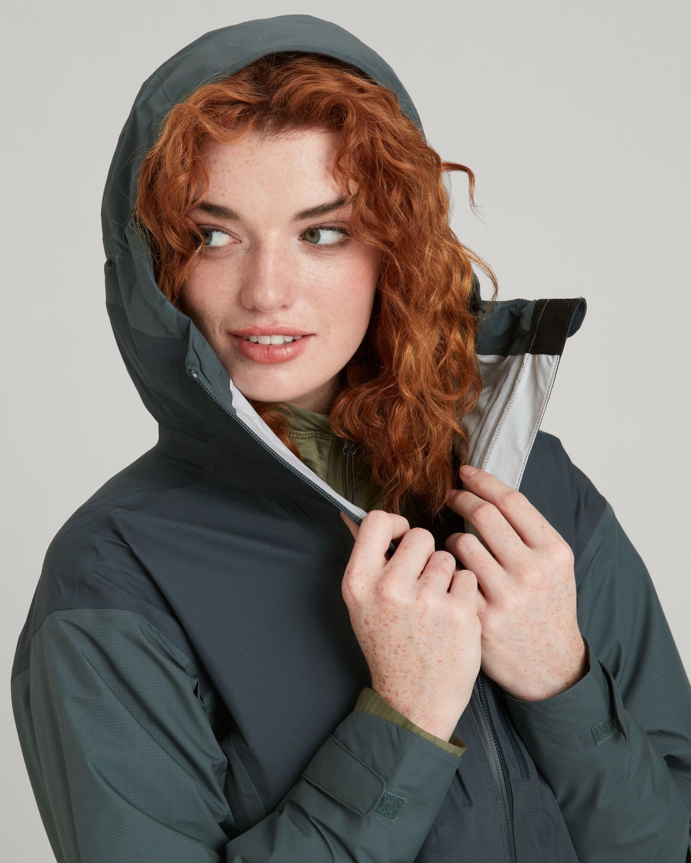 a1670_o6e_storm_chaser_3l_womens_rain_jac_g_1743630078000