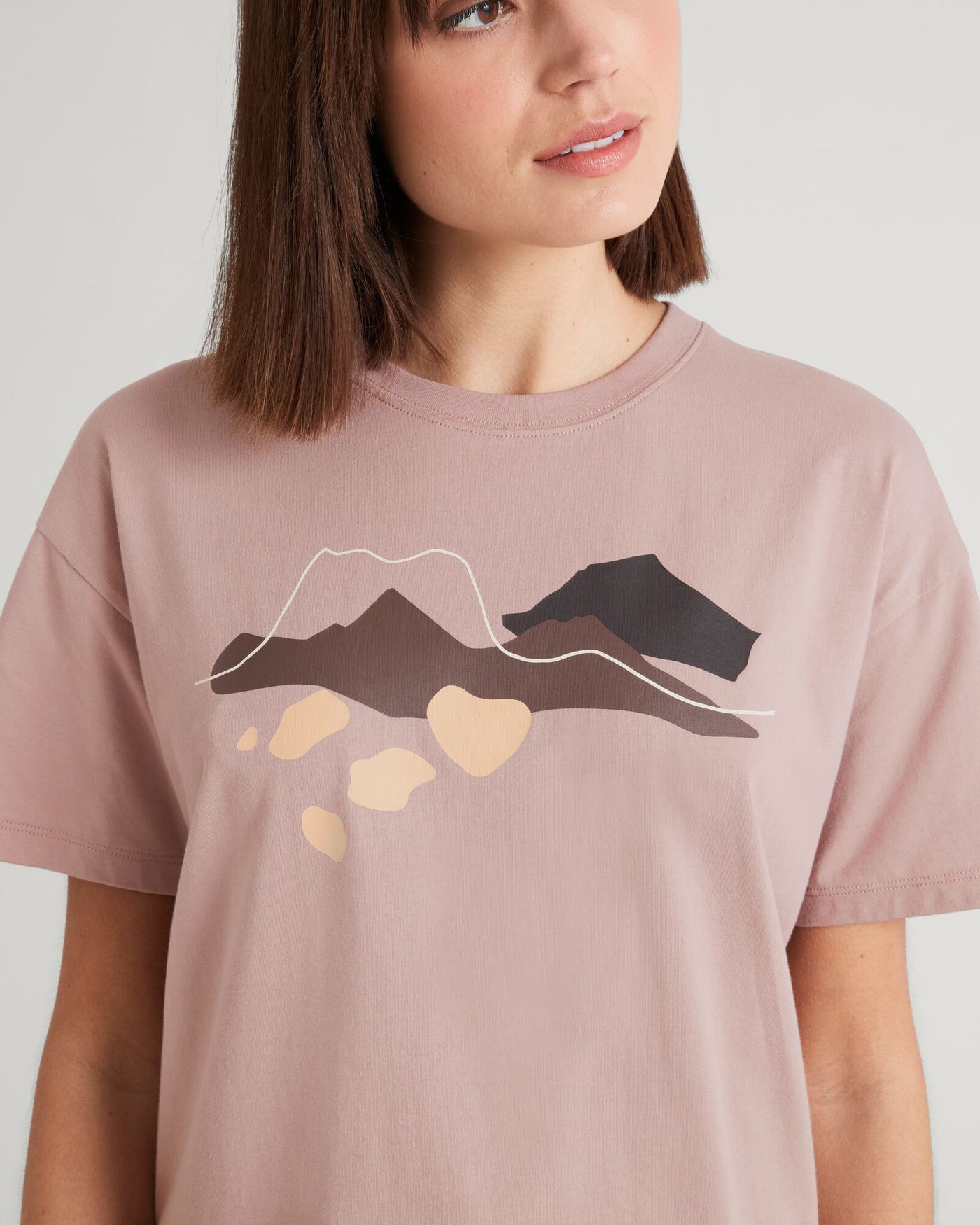 a1695_nz0_jasmine_kroeze_ridgelines_womens_short_sleeve_e_1743629919000