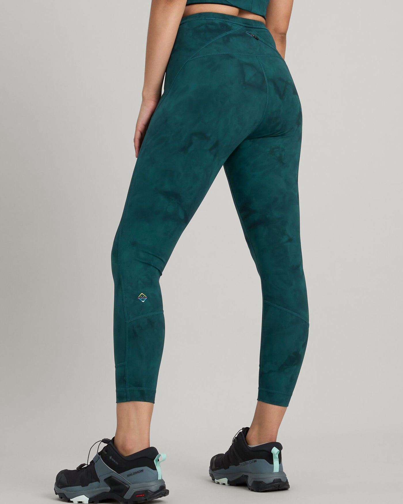 a1725_ofj_wdn_move_womens_7_8_legging_green_blue_d_1743633978000