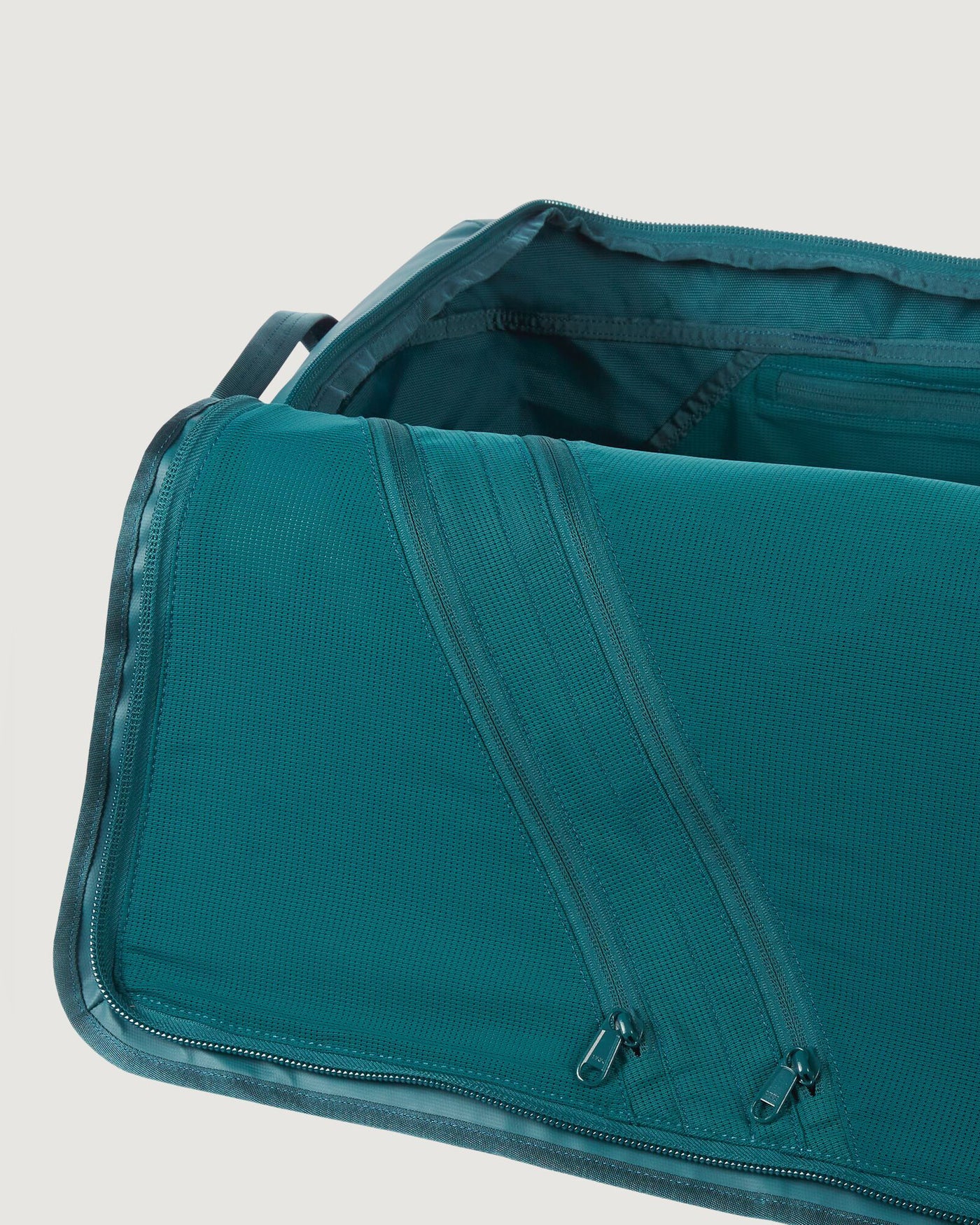 a1755_o5j_indus_duffel_50l_blue_purp_f_1744345455000