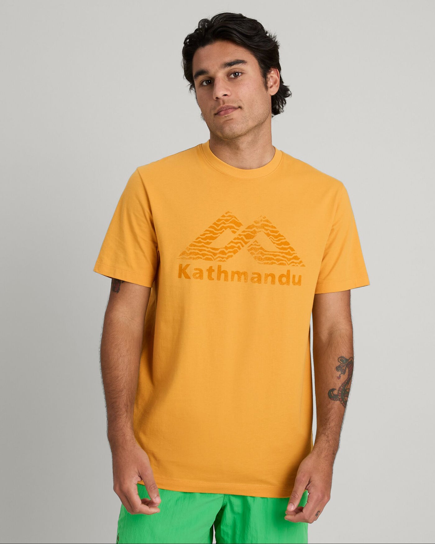 a1766_n08_kmd_logo_mens_short_sleeve_tee_a_1743629968000
