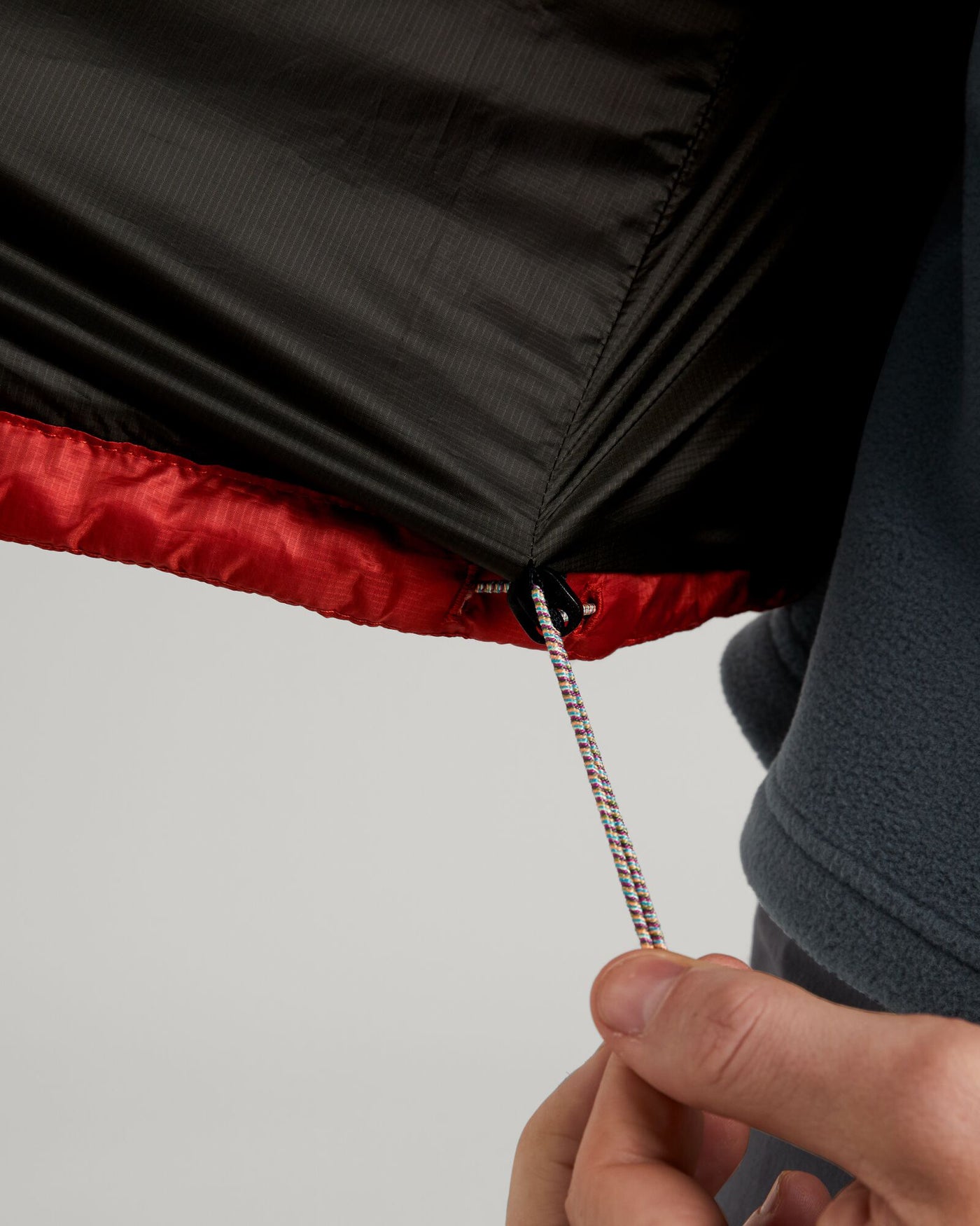 b0250_679_heli_r_mens_novaloft_hooded_jacket_red__g_1744345495000