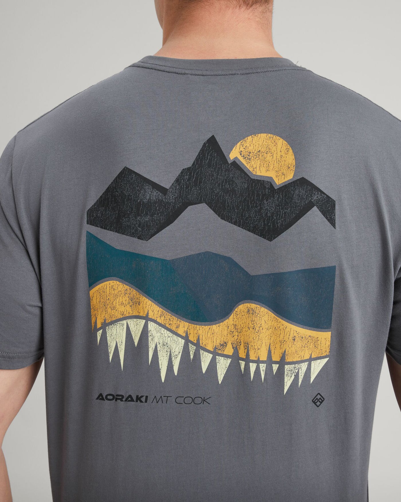 b0257_o4l_southern_sky_mens_short_sleeve_te_e_1743633752000