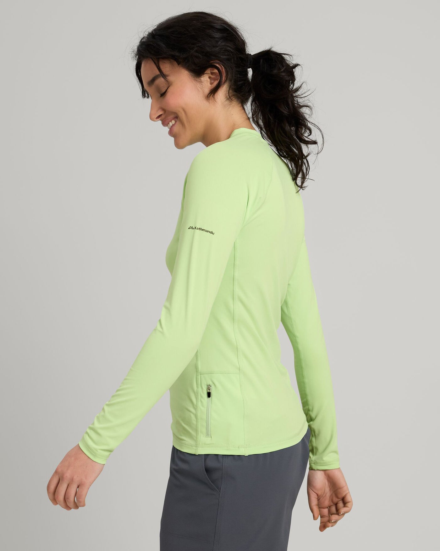b0406_od8_wtr_seeker_womens_splash_long_sleeve_top_c_1743630271000