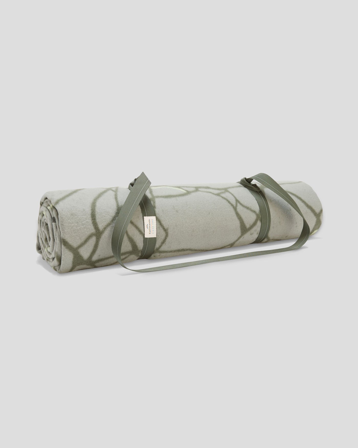 b0446_omp_roamer_picnic_rug_large_gre_a_1743631113000