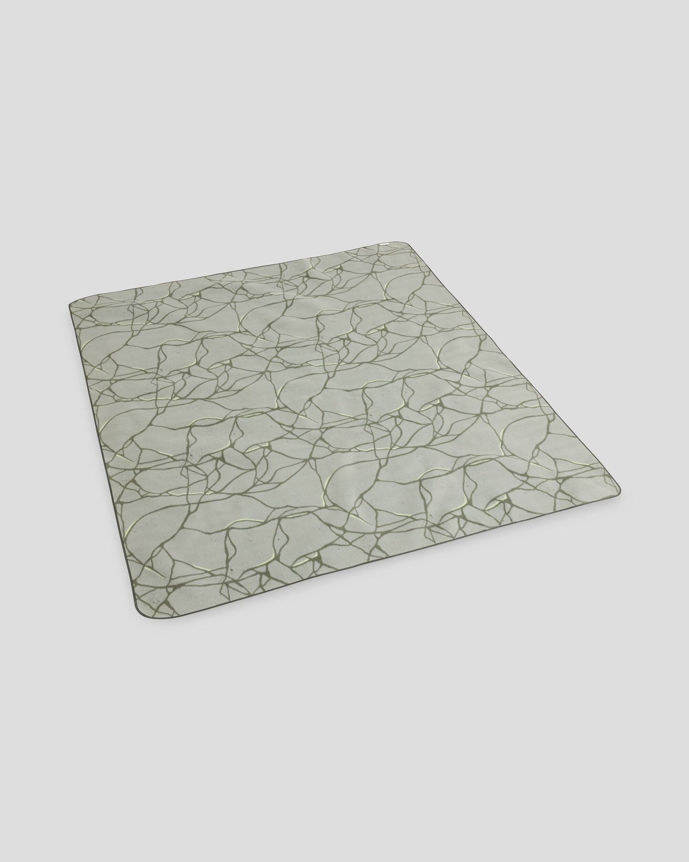 b0446_omp_roamer_picnic_rug_large_gre_b_1743631113000