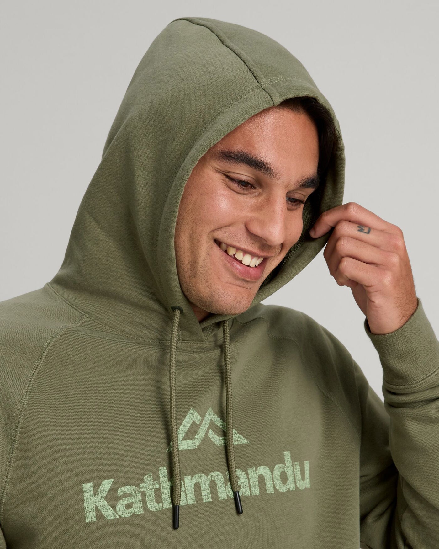 b0481_o4v_kmd_logo_mens_hoodie_v2_e_1743630036000