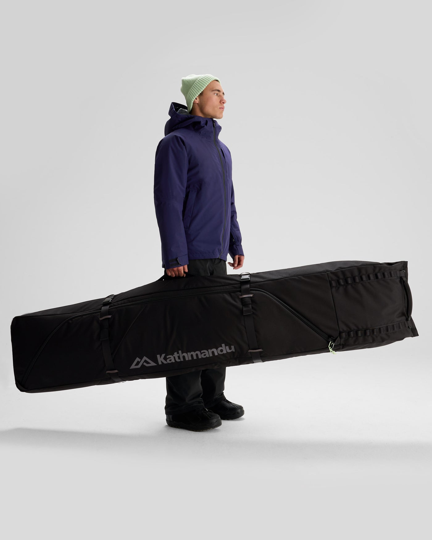 b0590_o4w_pwdr_days_snow_roller_g_1743731714000