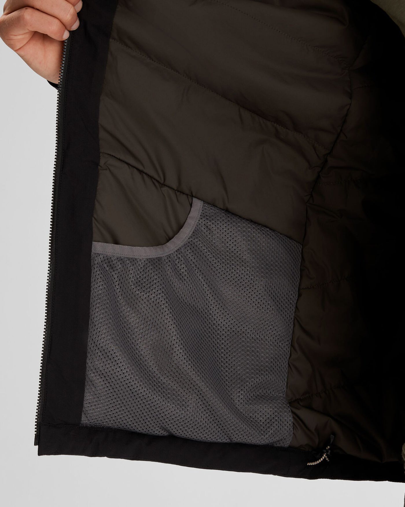 b0649_o4w_trailhead_2l_mens_novaloft_rain_jacket_j_1743633224000