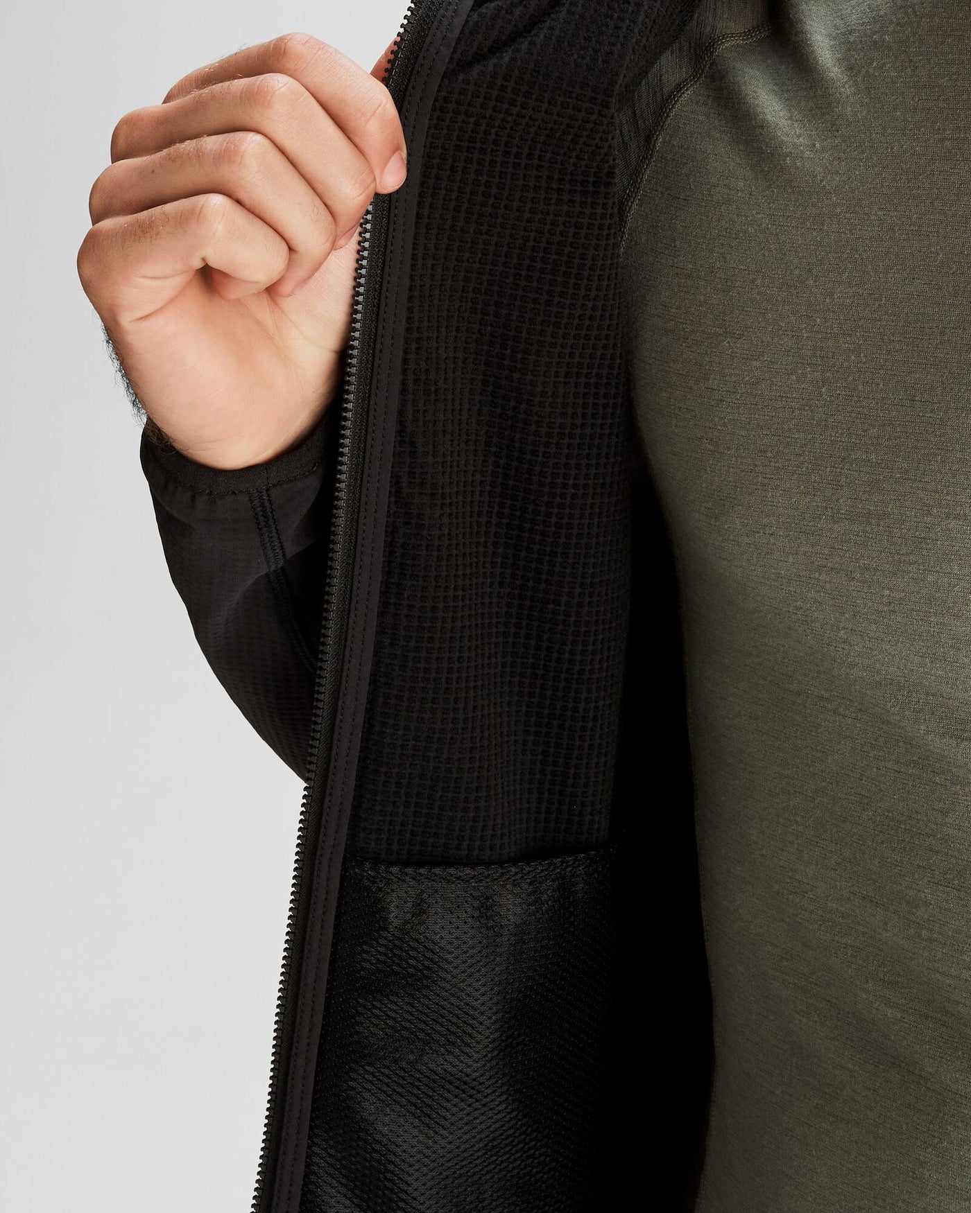 b0658_o4w_aysen_fleece_mens_hooded_jacket_g_1743633153000