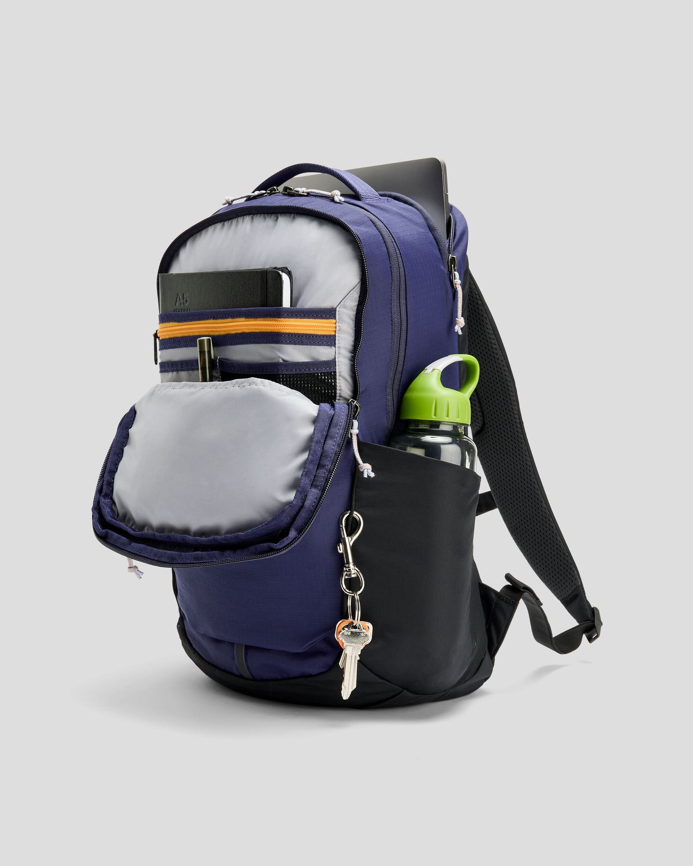 b0789_ofc_axon_everyday_backpack_25l_c_1743630871000
