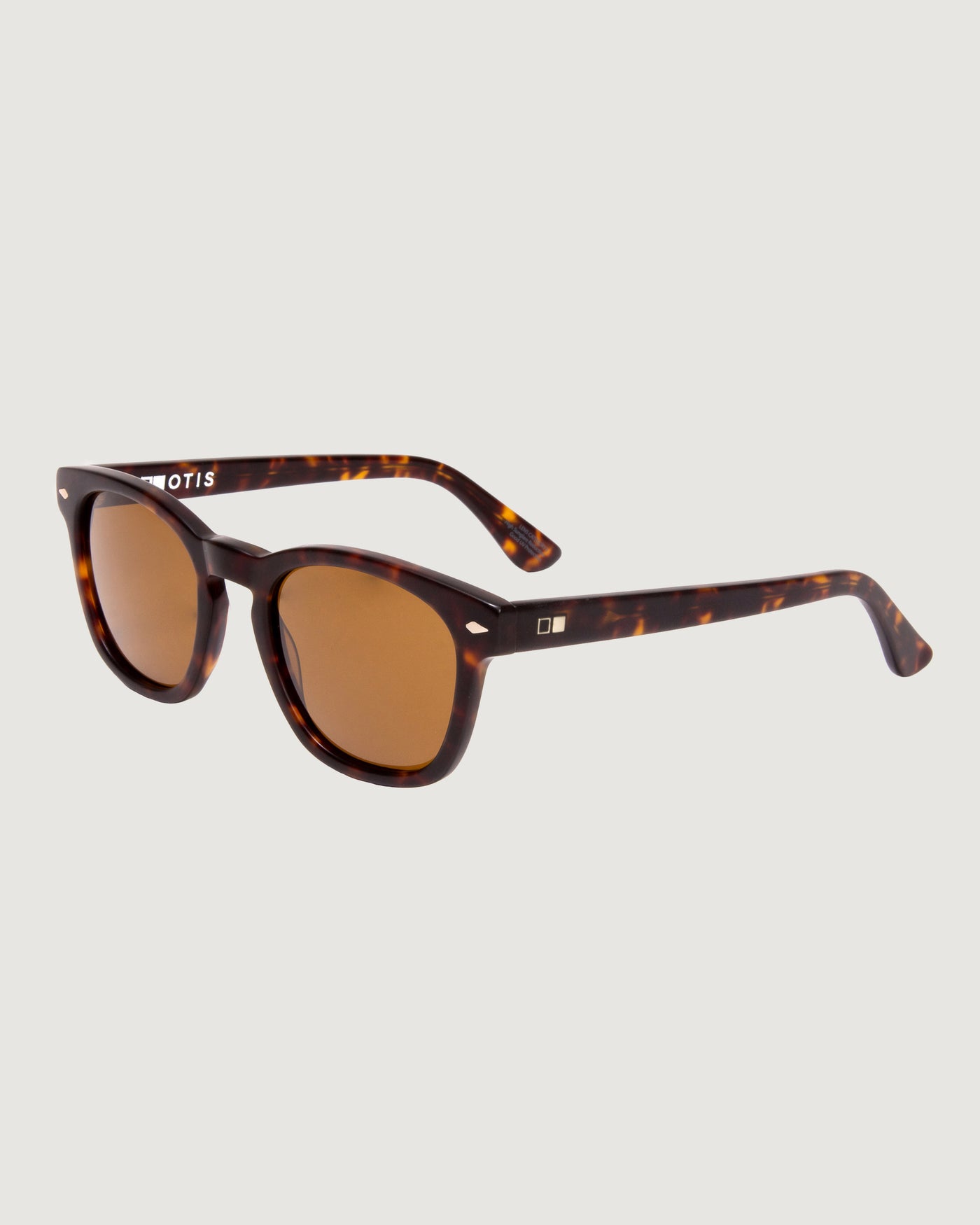 b0835_oiq_otis_summer_of_67_x_sunglass_b_1743731809000