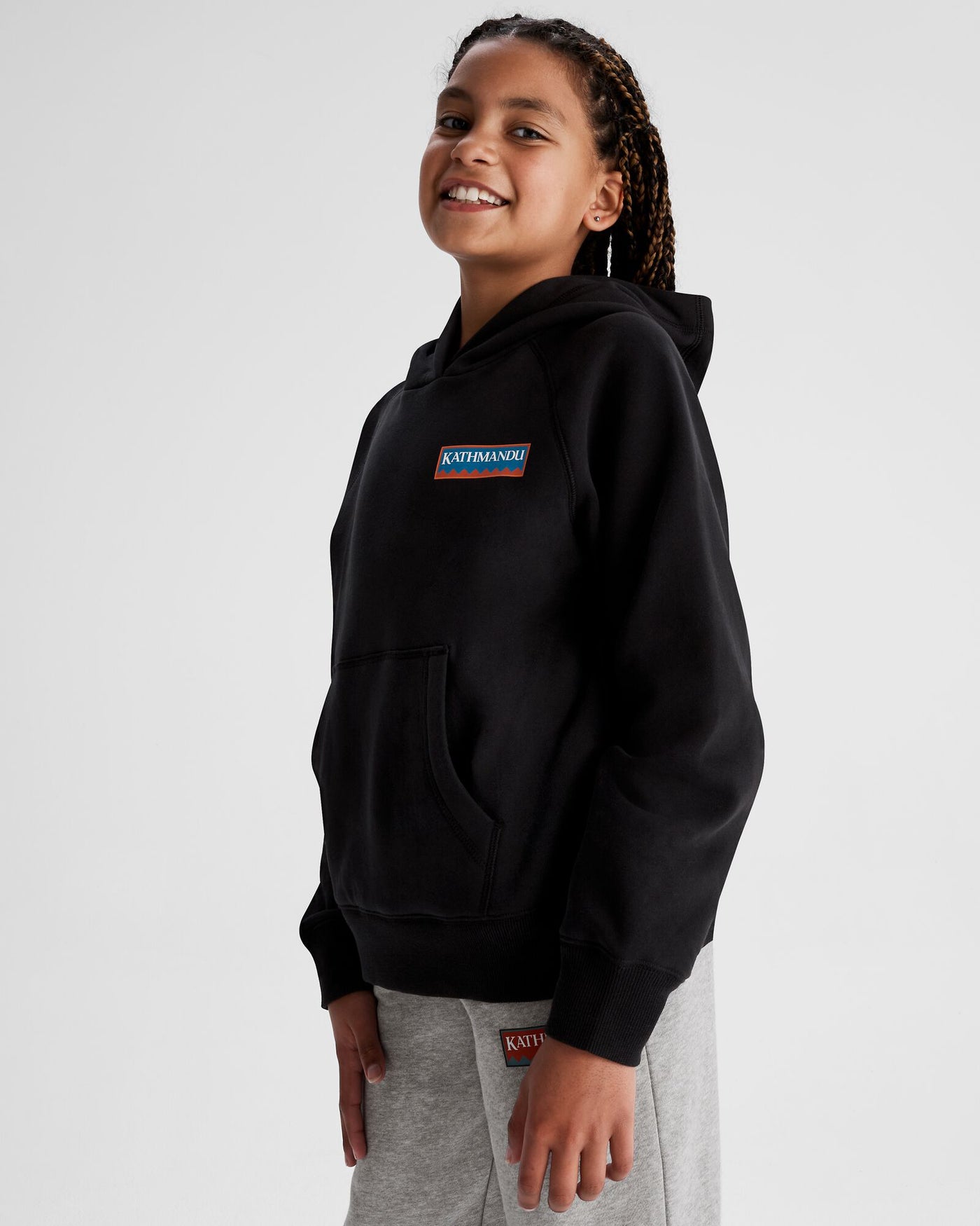 b0869_o4w_heritage_logo_youth_lt_bb_hoodie_c_1744345817000