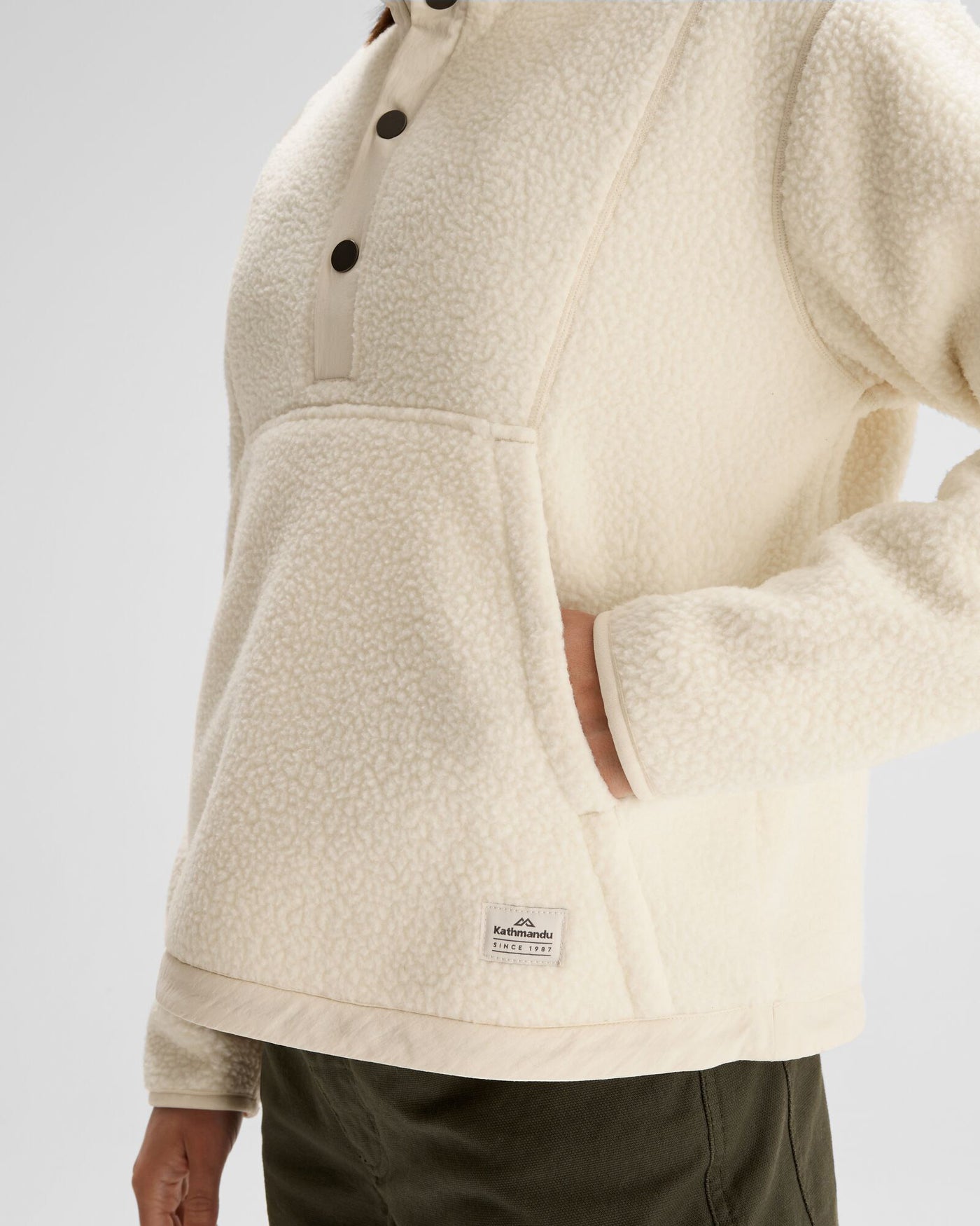 b0962_013_co_z_high_pile_womens_pullover_v2_n_e_1743632513000