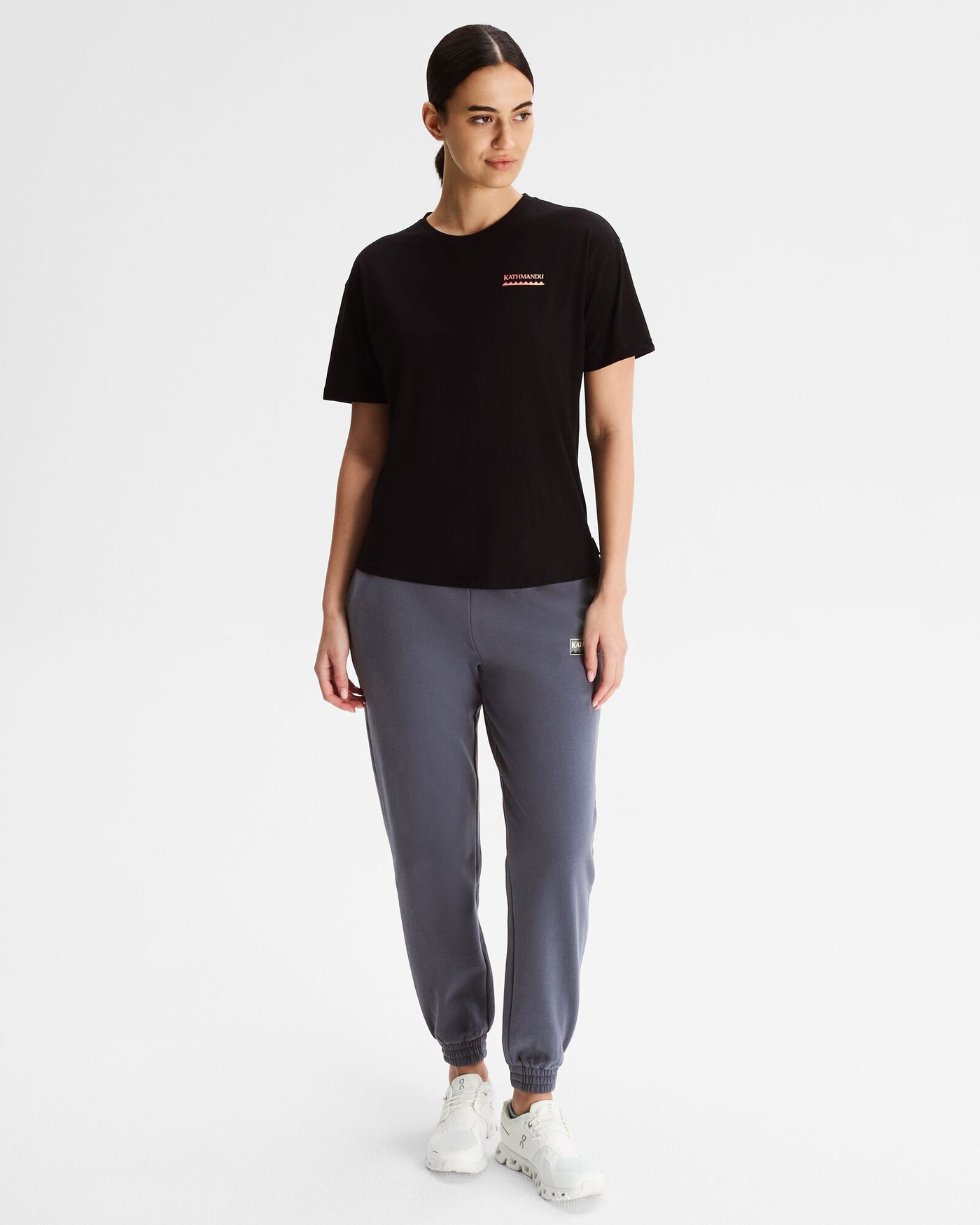 b1071_oji_heritage_logo_womens_slouchy_lt_bb_jogge_b_1744345843000