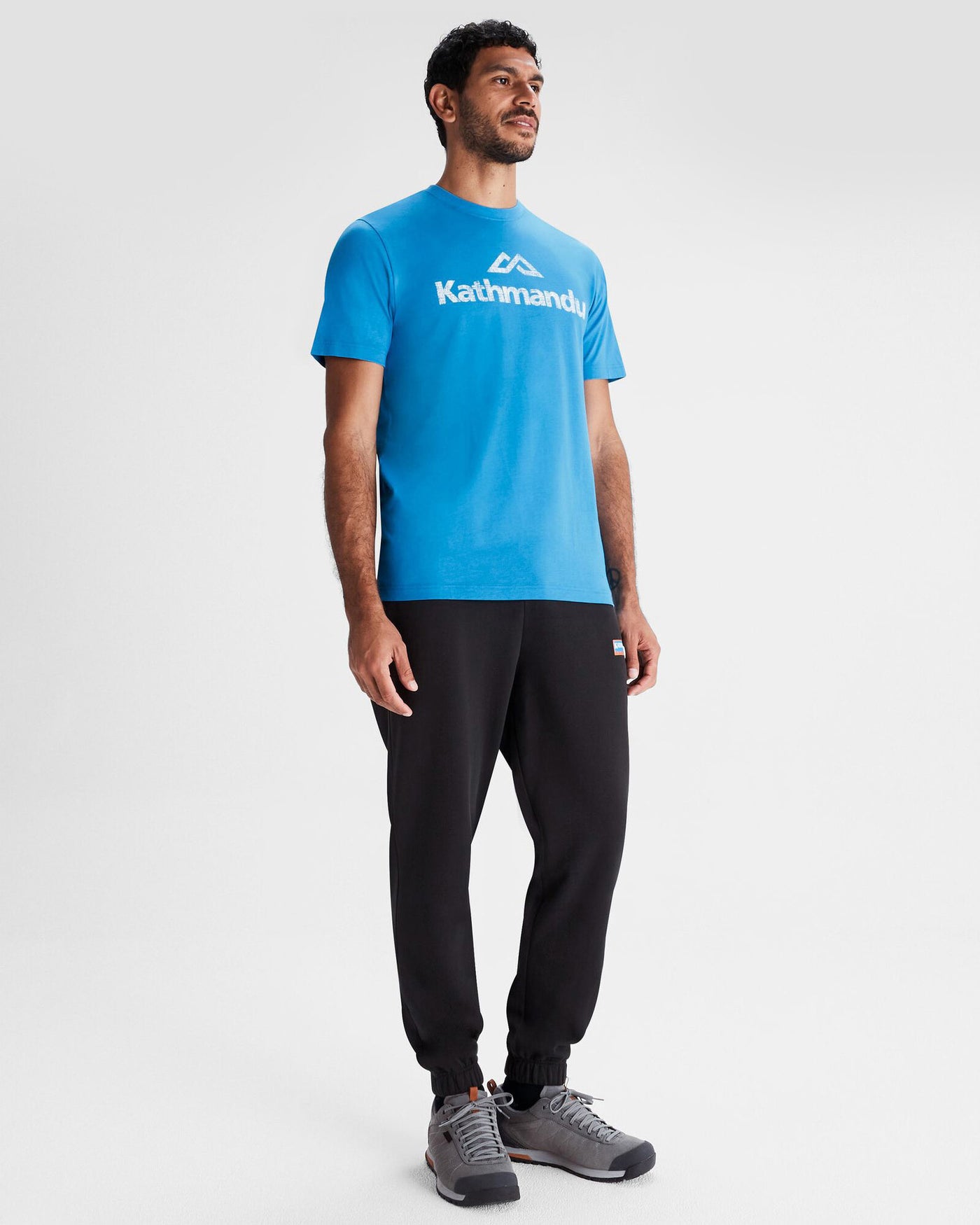 b1073_o4w_heritage_logo_mens_lt_bb_joggers_b_1743632154000