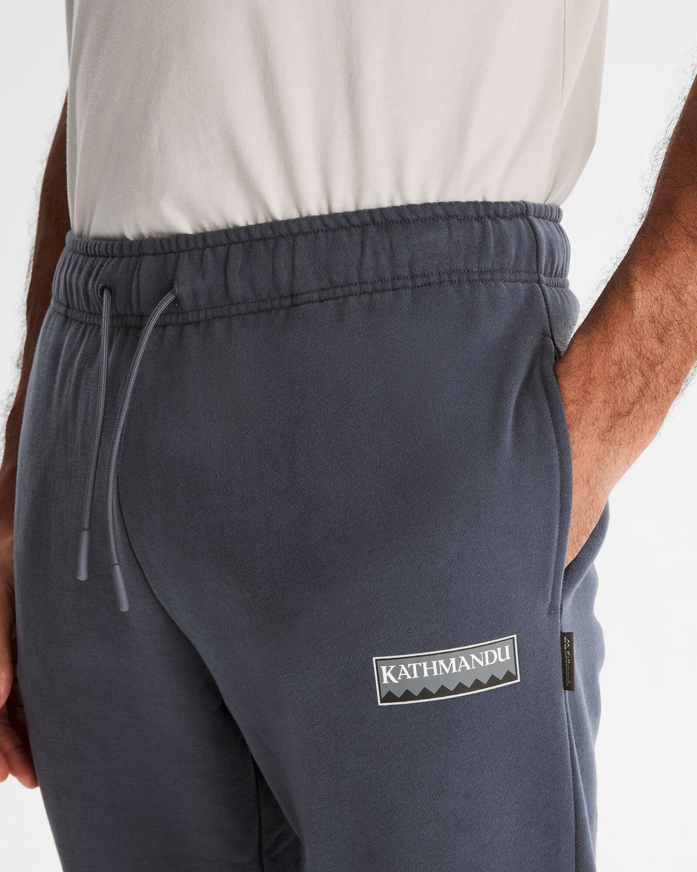 b1073_oji_heritage_logo_mens_slouchy_lt_bb_jogge_d_1743632158000