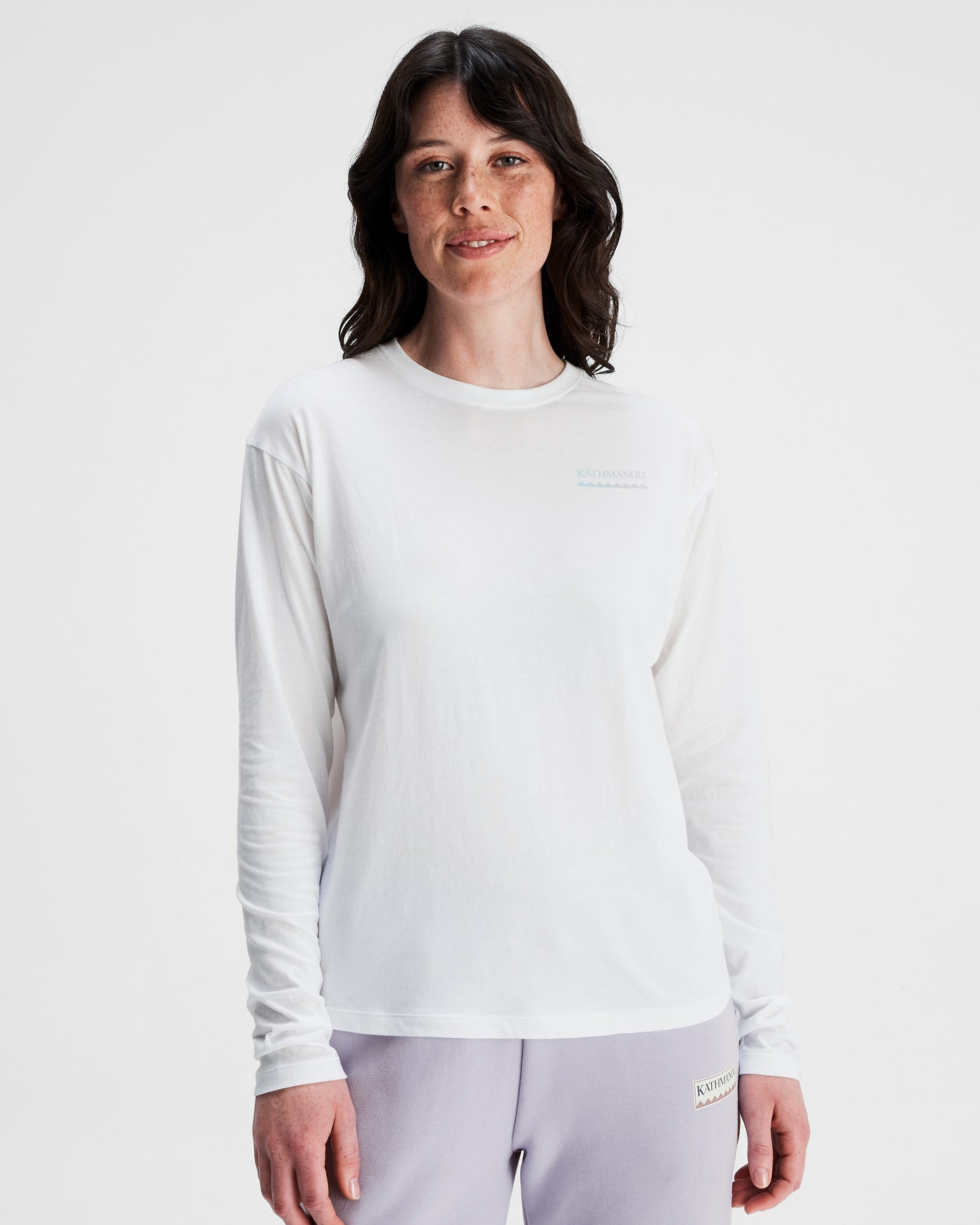 b1132_002_heritage_logo_womens_organic_cotton_long_sleeve_tee_a_1743731927000